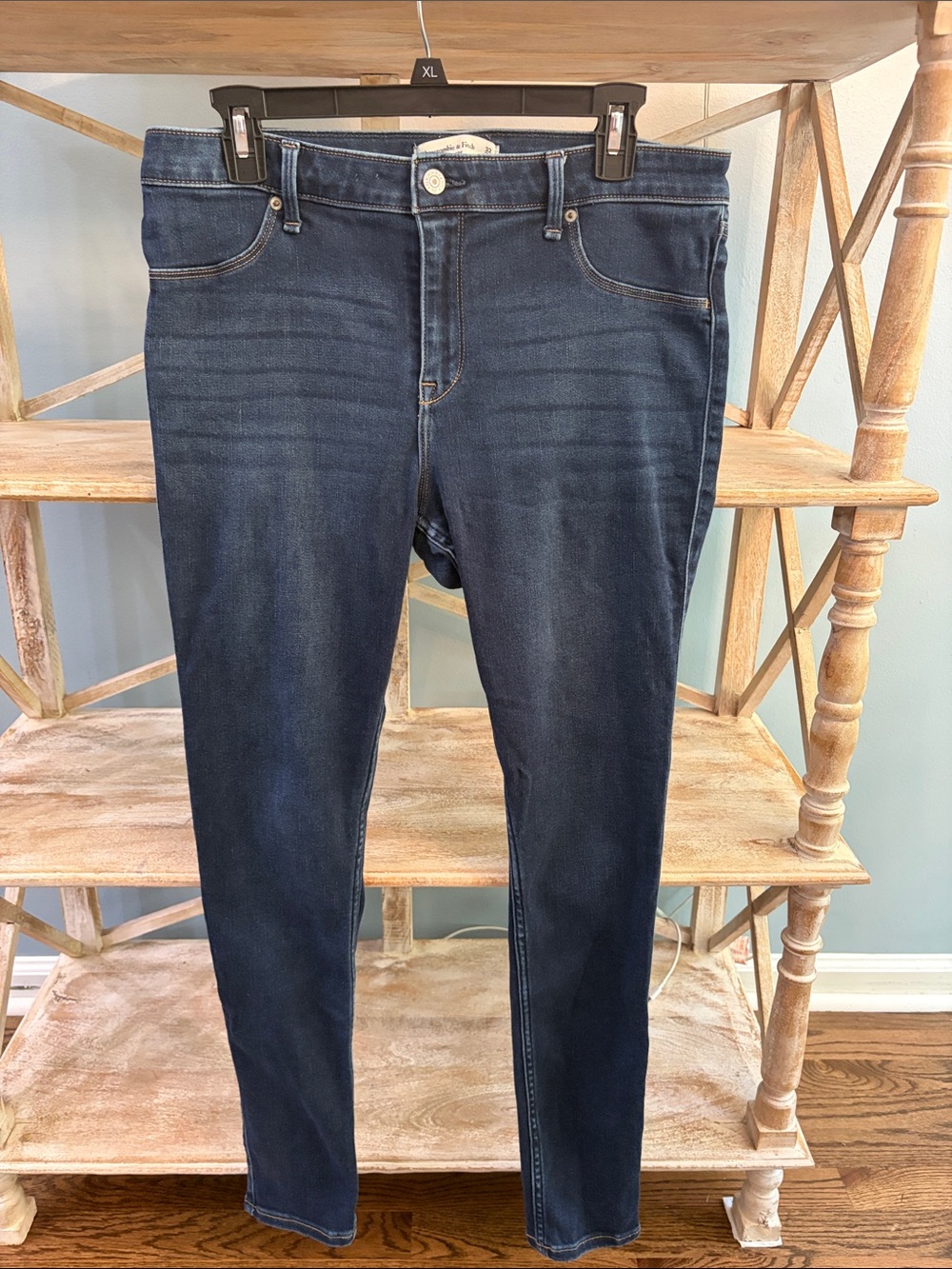 Abercrombie & Fitch Women's Dark Blue Skinny Jeans